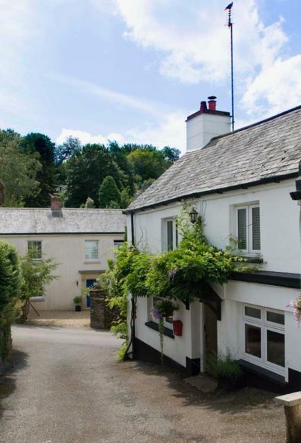 Hunters Lodge Inn Totnes Exterior photo